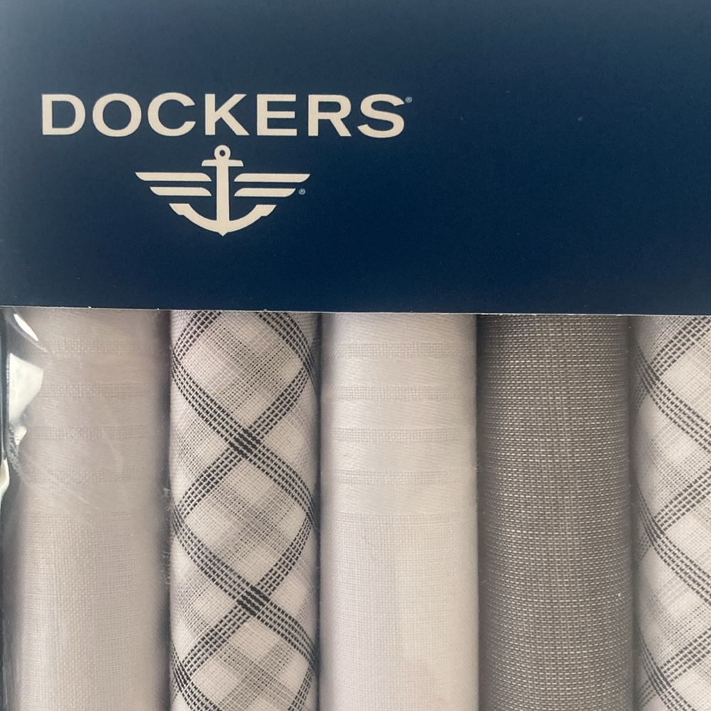 Dockers 6 pack of 100% cotton handkerchiefs - Picture 11 of 14